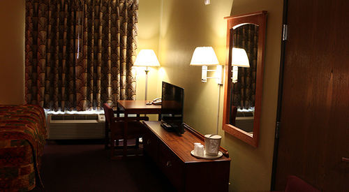 Hometown Inn & Suites 쉬어빌 외부 사진